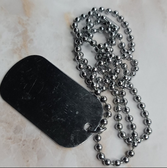 Fashion army tags 🔥 5/$25 Bundle Sale 🔥 - Picture 2 of 3